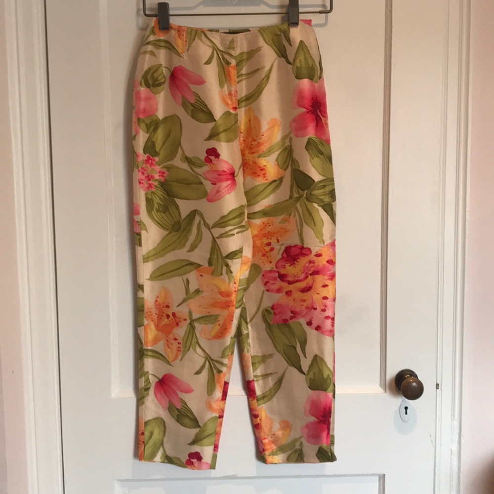 Dana Buchman Silk floral pants. - Picture 1 of 6